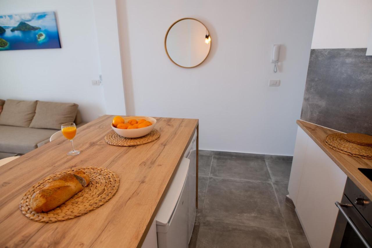 Black Sand Holiday Home Puerto de Santiago  Extérieur photo