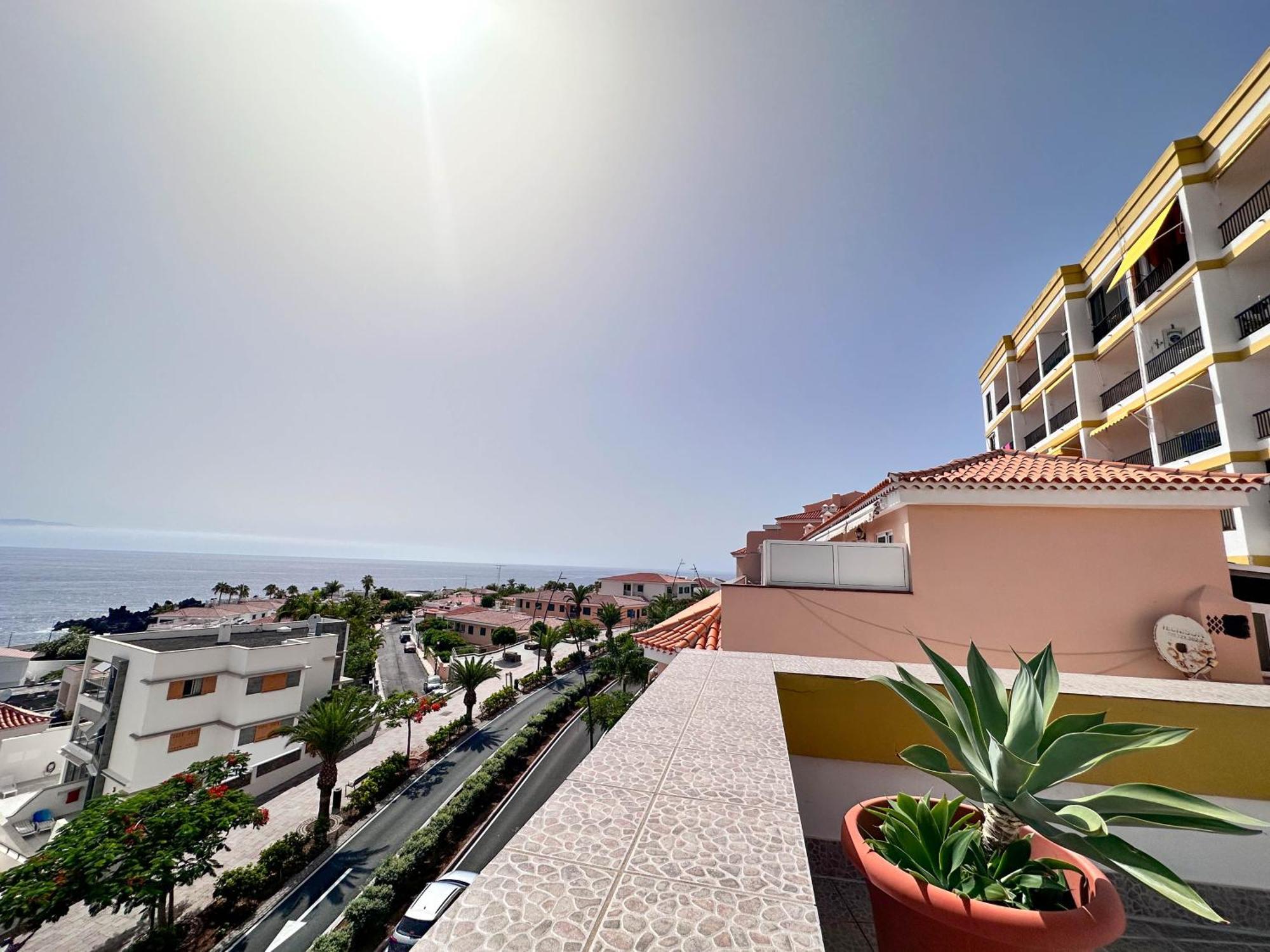 Black Sand Holiday Home Puerto de Santiago  Extérieur photo